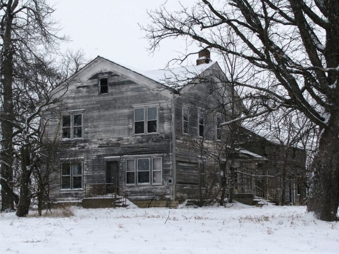 The Old Strange House On Wolf Creek